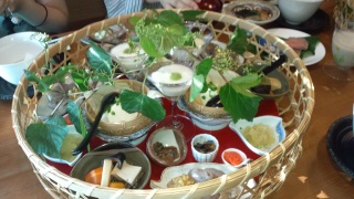 8��22�������