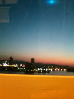 �d���A��̓s�s��������B